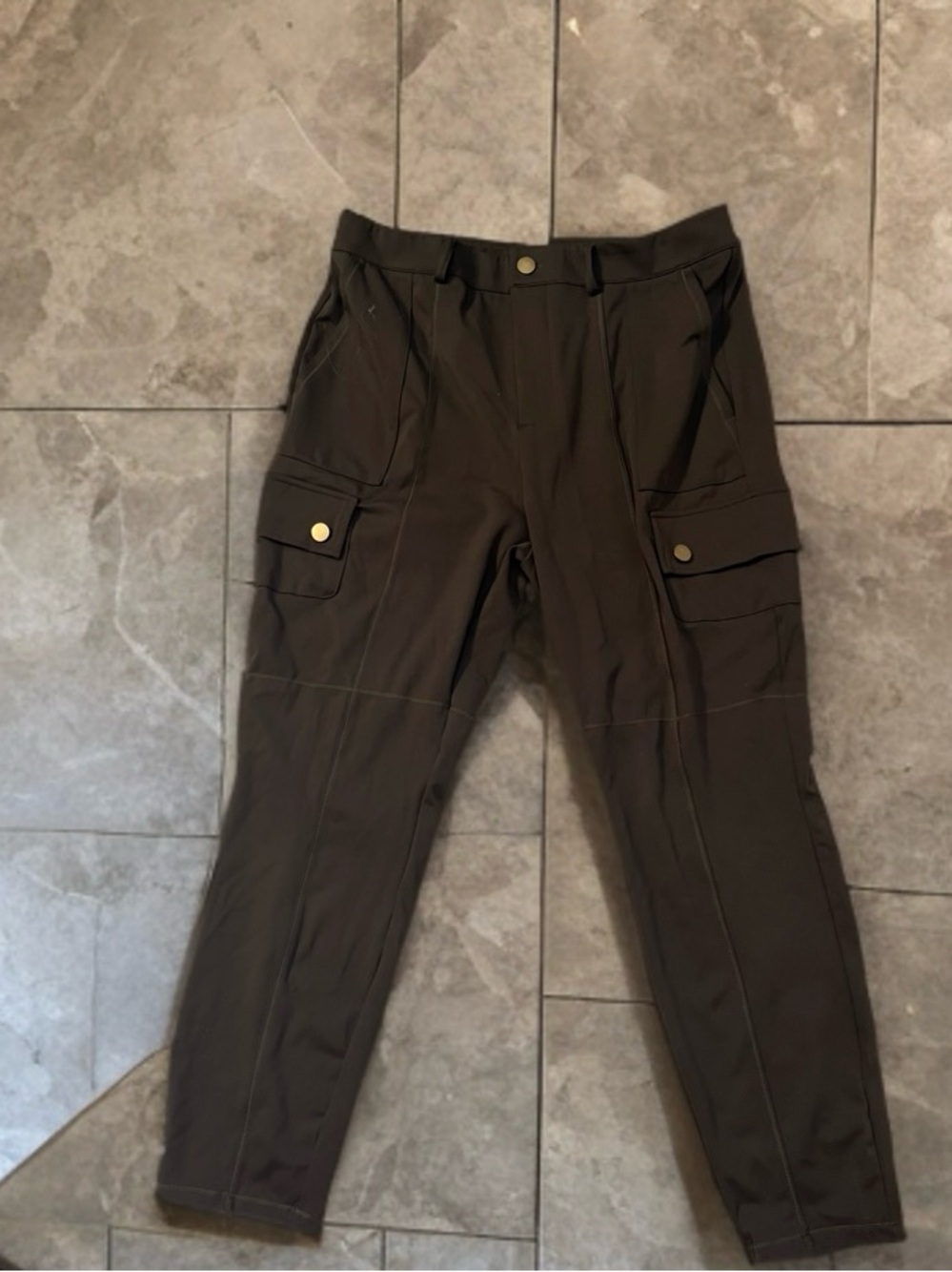 HALARA Women’s Cargo Pants in Olive Green with Snap Pockets